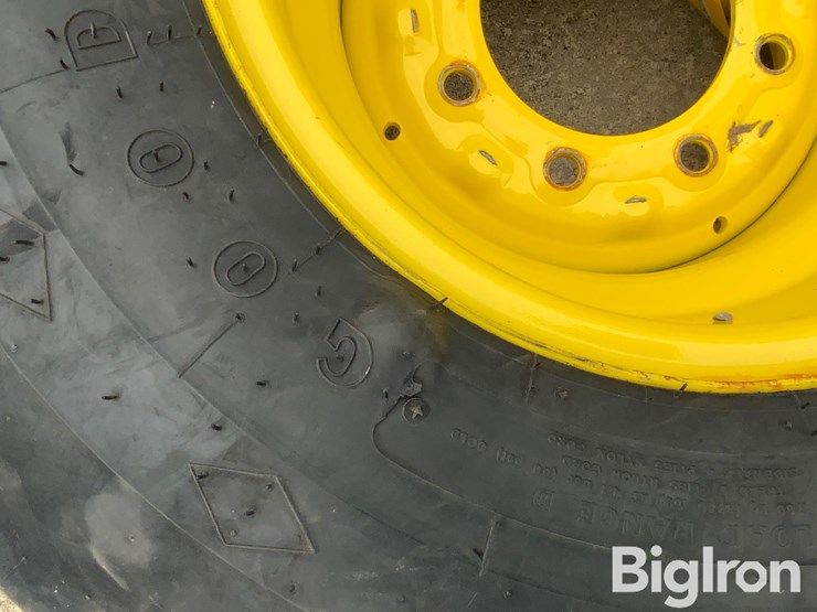 goodyear-12.5l-15-tire-on-a-8-bolt-rim-image-14