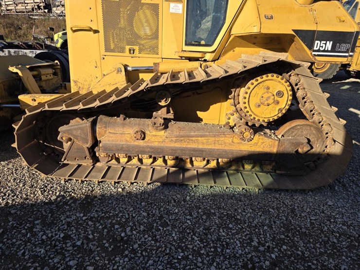 2007-caterpillar-d5n-lgp-image-57