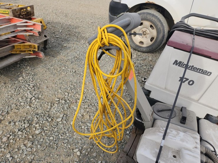 #6030-•-(3)-floor-cleaners-image-6