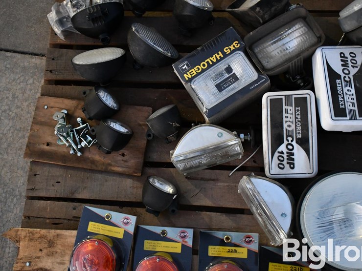 pallet-of-different-types-of-lights-image-13