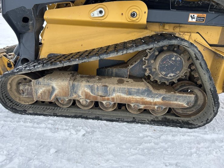 2019-deere-331g-image-66
