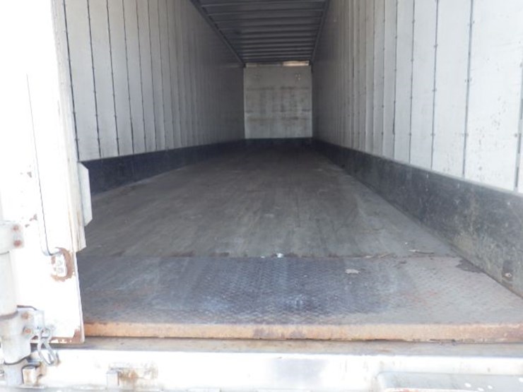 2015-great-dane-van-image-15