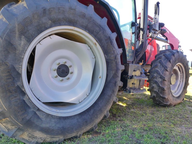 massey-ferguson-4710-image-8