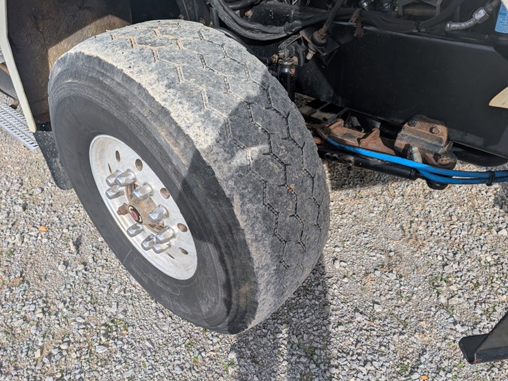 2001-national-1800-image-12