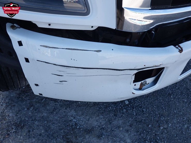 2020-hino-268a-image-5