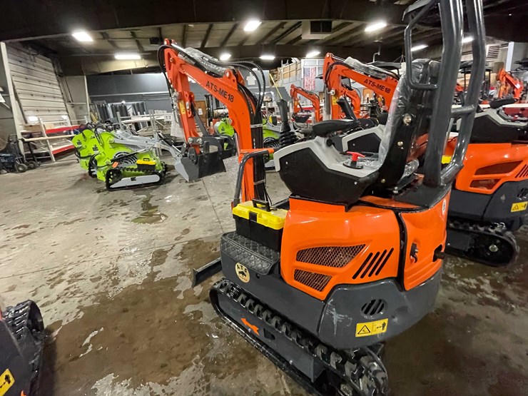 #4035-•-2025-unused-me18-mini-excavator-(o9)-image-5