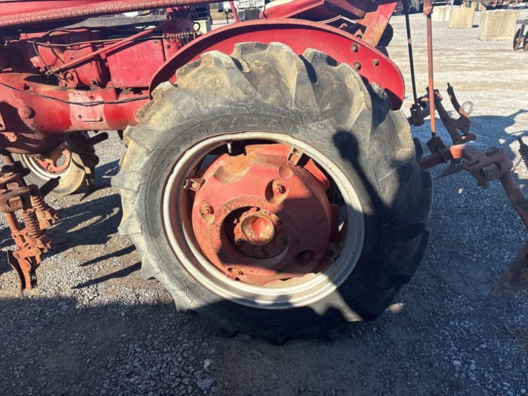 #30550-•-farmall-super-a-farm-tractor-image-6