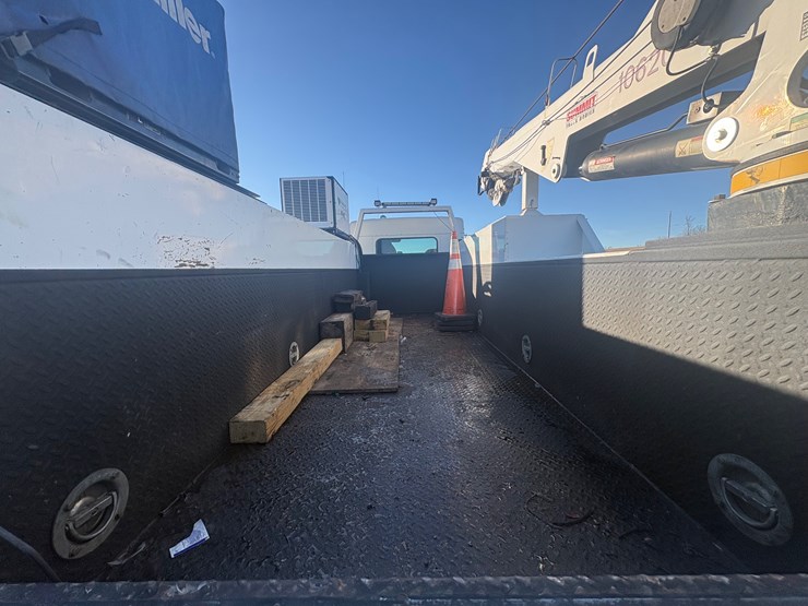 2008-kenworth-t300-image-7