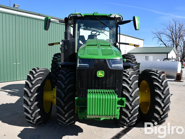 2022-john-deere-8r-410-image-2