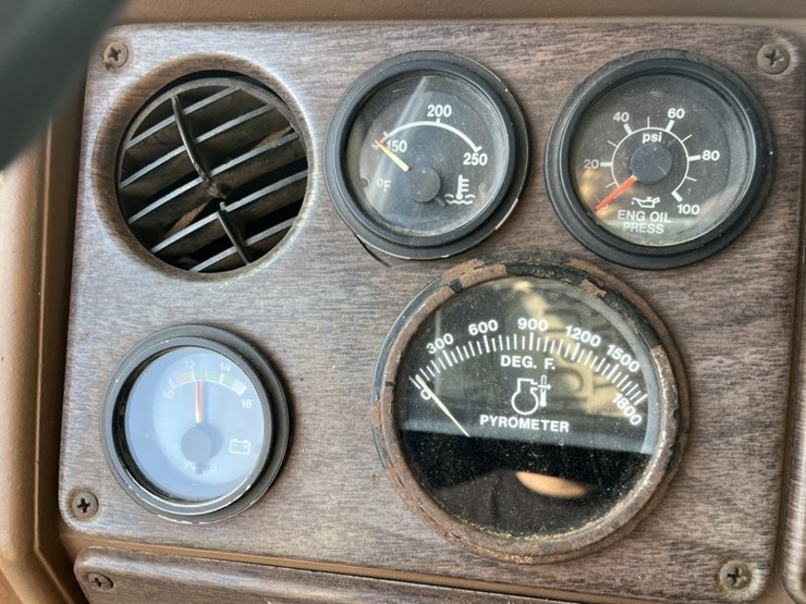 #2201-•-1988-freightliner-mb80-tandem-axle-dump-truck-image-59