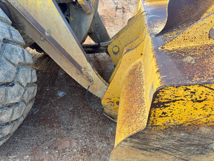 komatsu-wa380-7-image-22