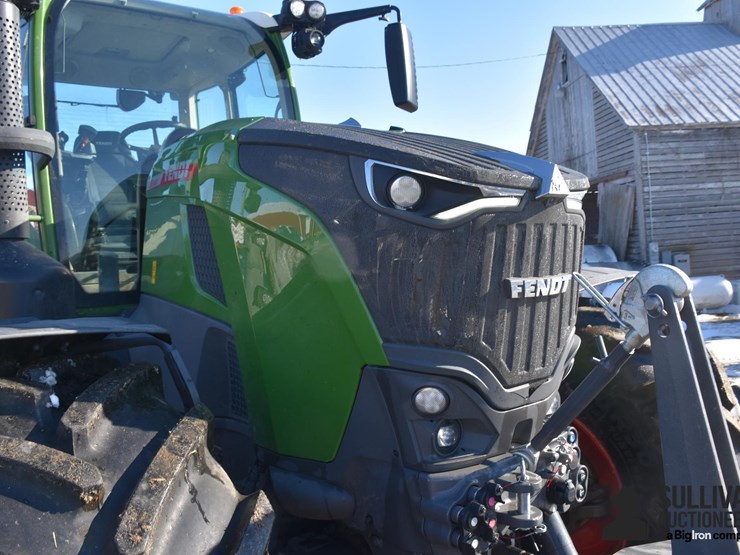 2023-fendt-728-vario-image-15