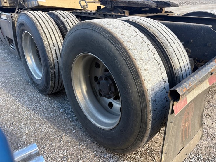 1999-kenworth-t600b-image-9