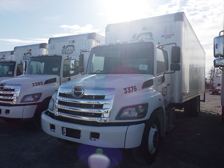 2020-hino-268a-image-1