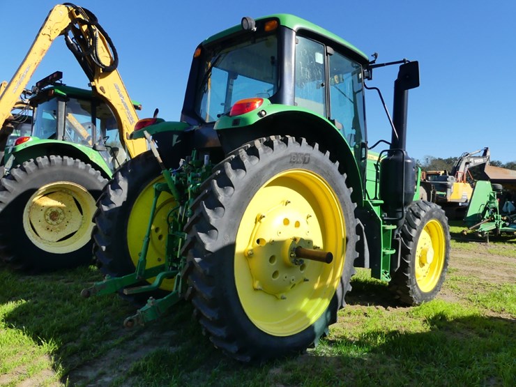 2016-john-deere-6110m-image-3