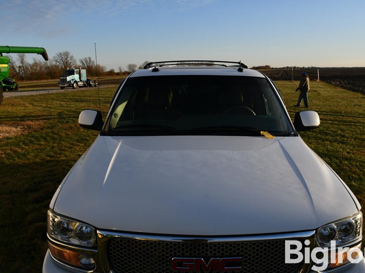 2003-gmc-yukon-xl-image-10