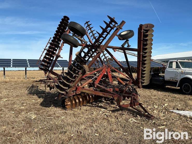 international-490-image-3