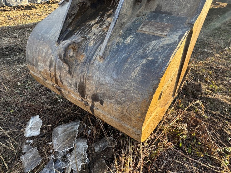 komatsu-pc270-lc-8-image-15