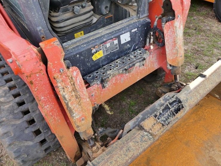 kubota-svl97-2-image-10