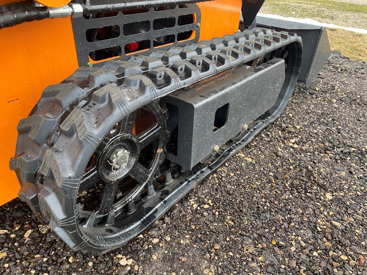 #1313-•-unused,-landhonor-mini-skidsteer-loader-image-12