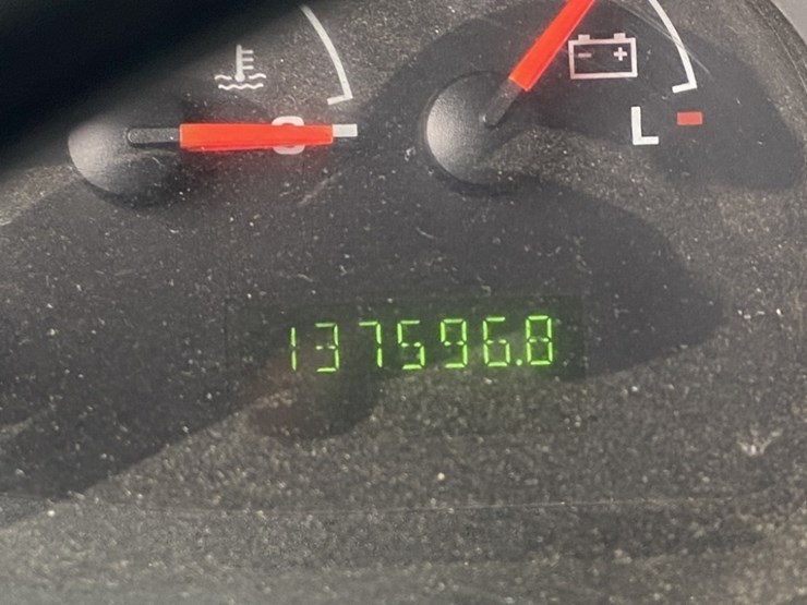 2004-ford-e350-sd-image-24