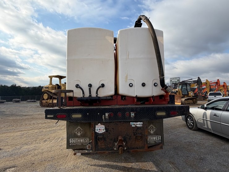 2015-ditch-witch-fm13v-image-6