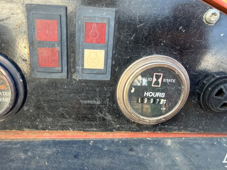 2018-ditch-witch-sk800-image-4