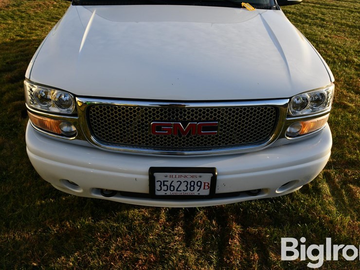 2003-gmc-yukon-xl-image-9