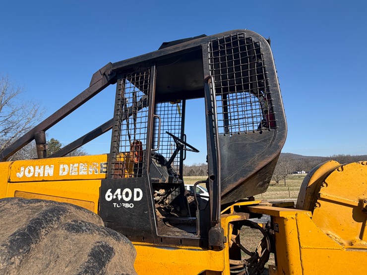 john-deere-640d-image-5