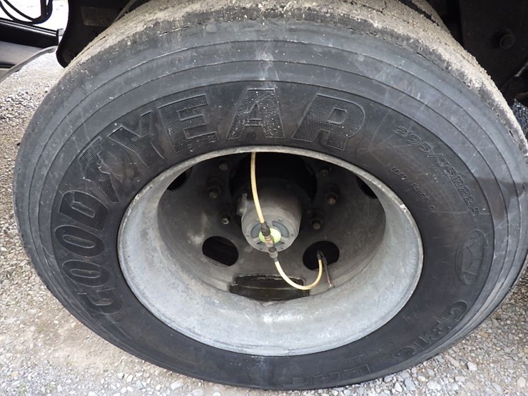 2020-hyundai-translead-image-19