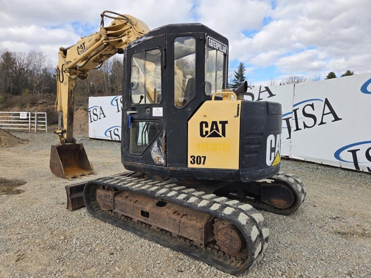 caterpillar-307-image-3