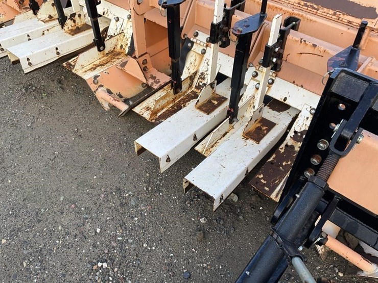 lws-3-pt-5-row-60"-pto-"lay-by"-mulcher-image-13