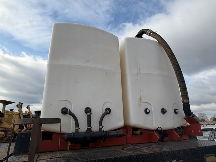 2015-ditch-witch-fm13v-image-15