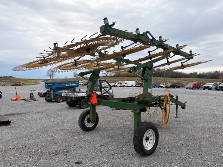 #30478-•-ogden-rcr812-hayrunner-hay-rake-image-3