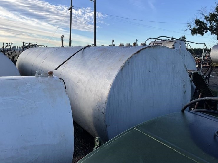 12,000g-steel-fuel-tank-image-4