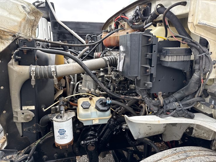 #30694-•-2008-sterling-litter/debris-truck-image-11