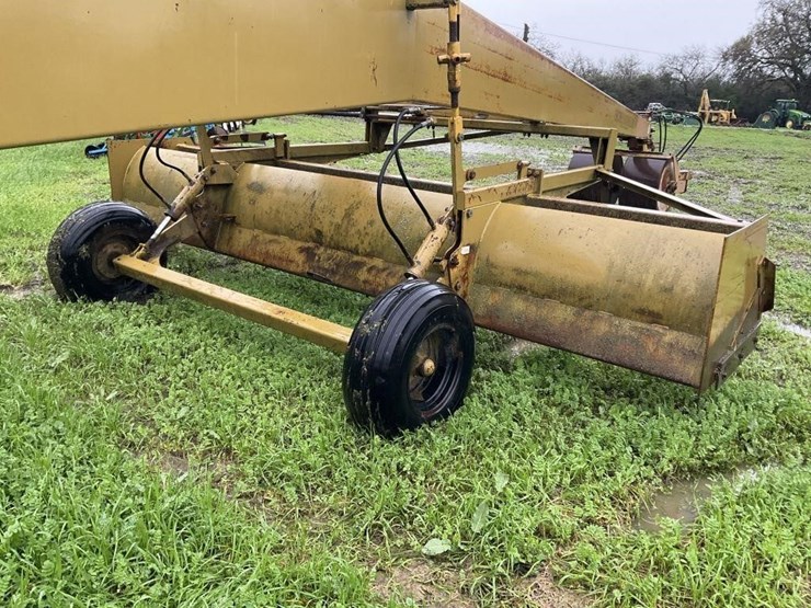 (offsite)-schmeiser-18'x40'-triplane-image-7