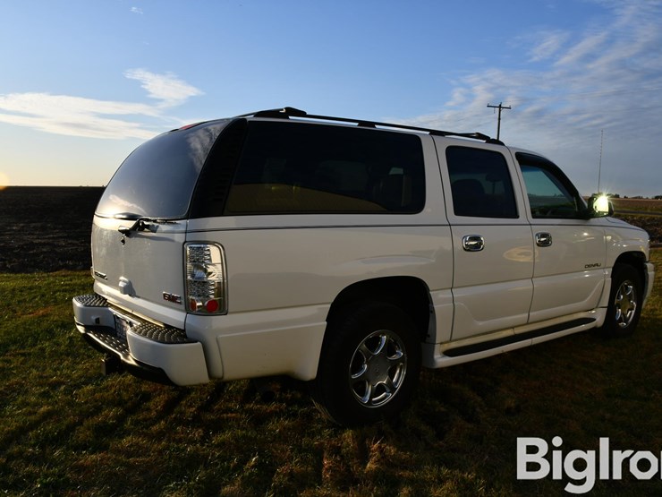 2003-gmc-yukon-xl-image-5