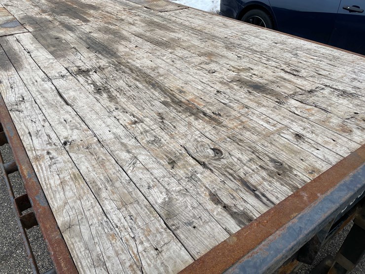 #1994-•-2017-trailer-(no-title)-(of)-image-30