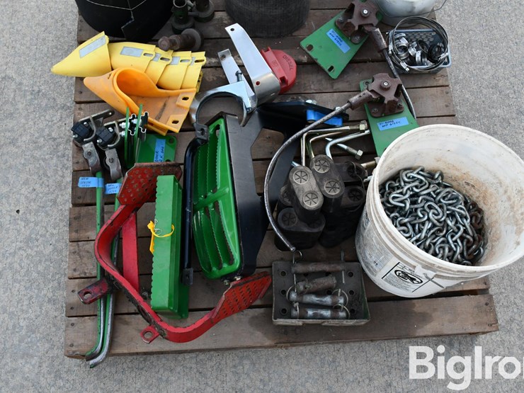 pallet-of-farm-support-image-9