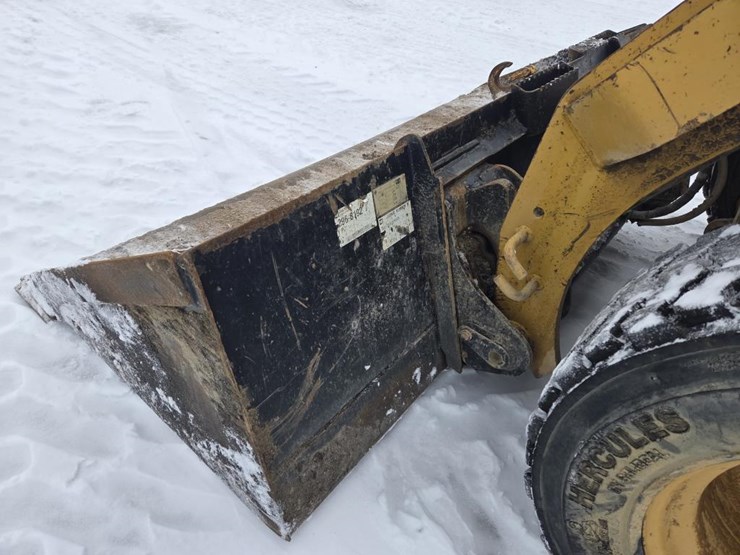 caterpillar-236d-image-11