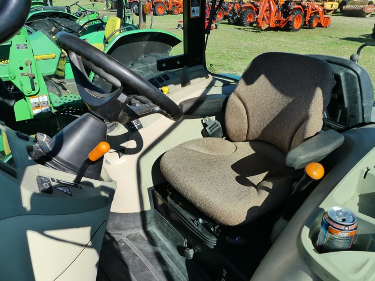 2010-john-deere-4720-image-12