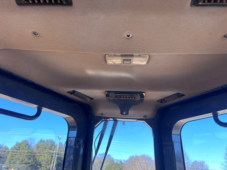 komatsu-d61pxi-24-image-42