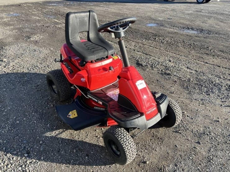 2023-craftsman-r110-ride-on-mower-image-2