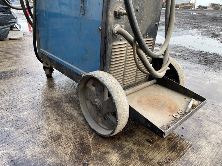 #1320-•-miller-millermatic-250x-wire-welder-image-5