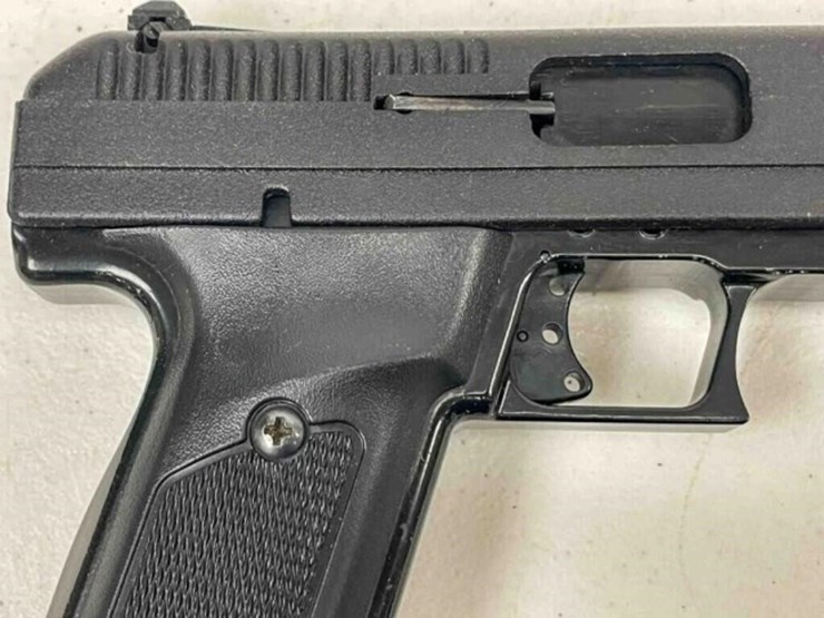 hi-point-pistol-image-8