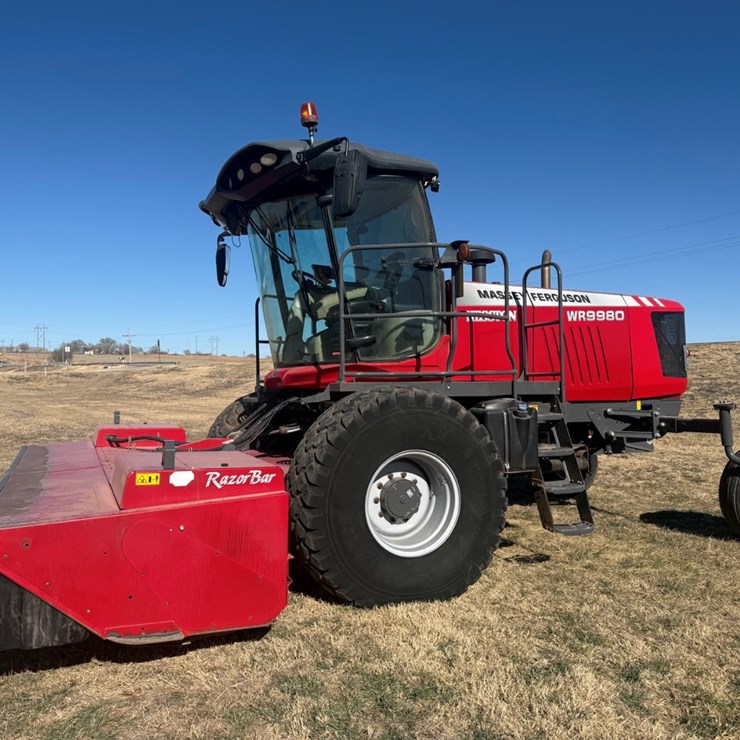 MASSEY-FERGUSON WR9980
