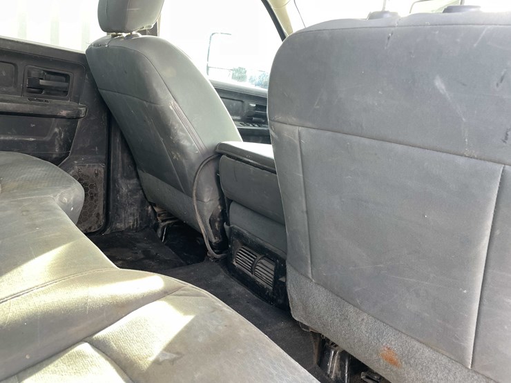 2016-ram-2500-tradesman-image-113