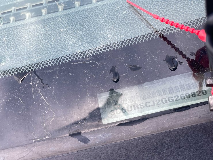 2016-ram-2500-tradesman-image-48