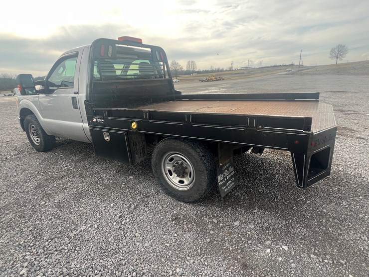 2015-ford-f350-xl-image-4